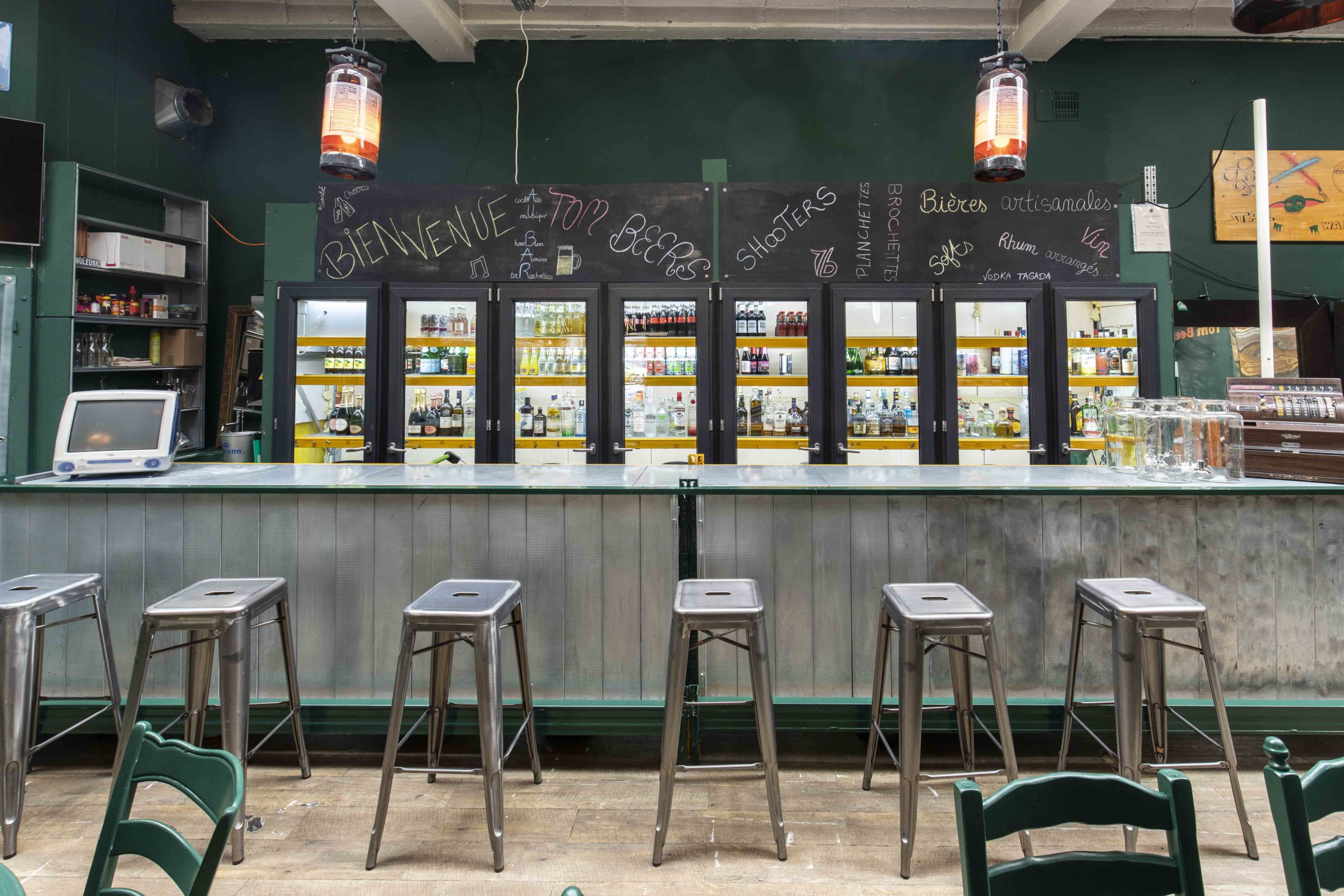 photo d’un projet d’architecte d’intérieur à Genève : Tom's beer , arcade commerciale