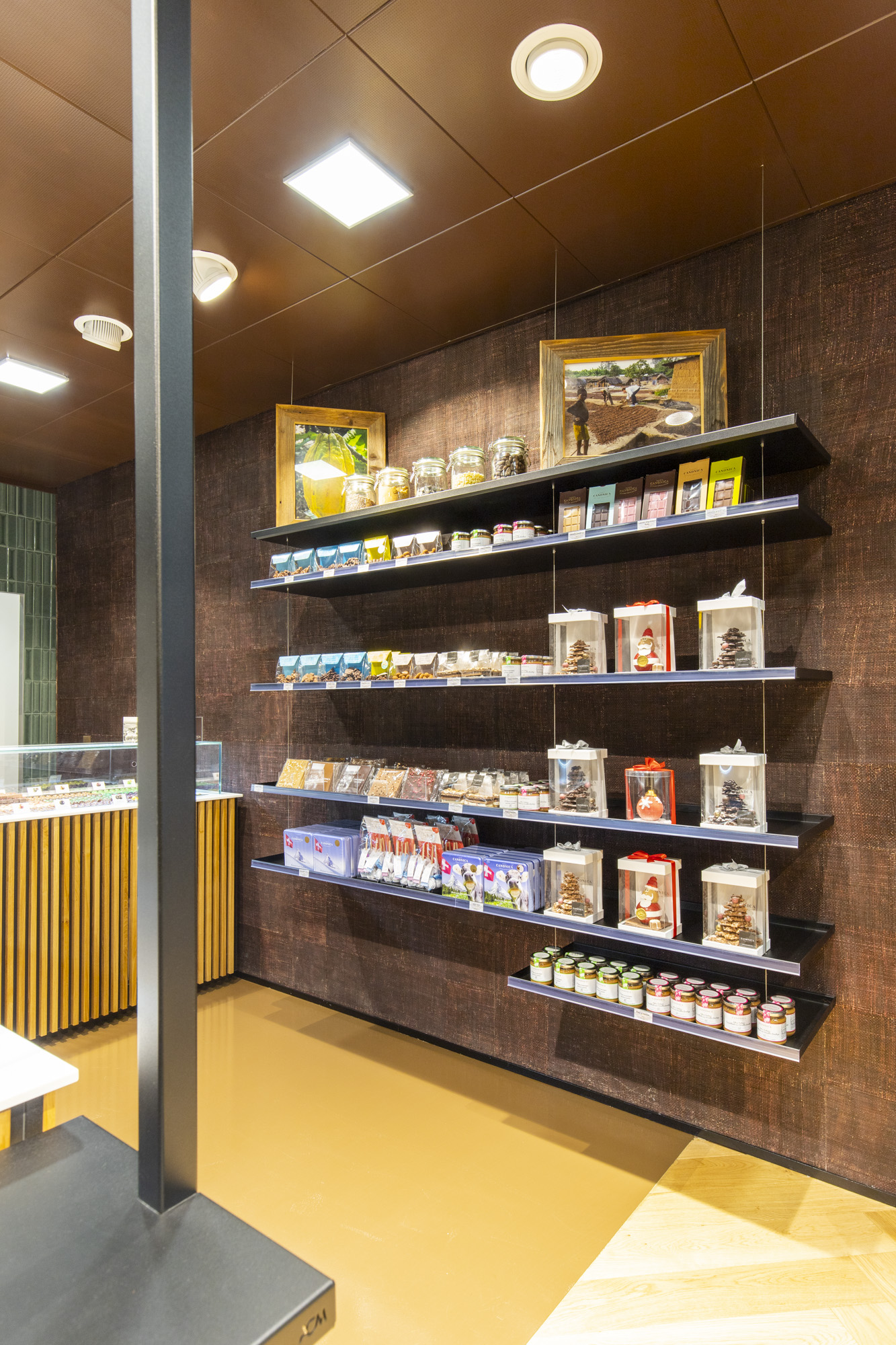 photo d’un projet d’architecte d’intérieur à Genève : la boutique de la chocolaterie Canonica