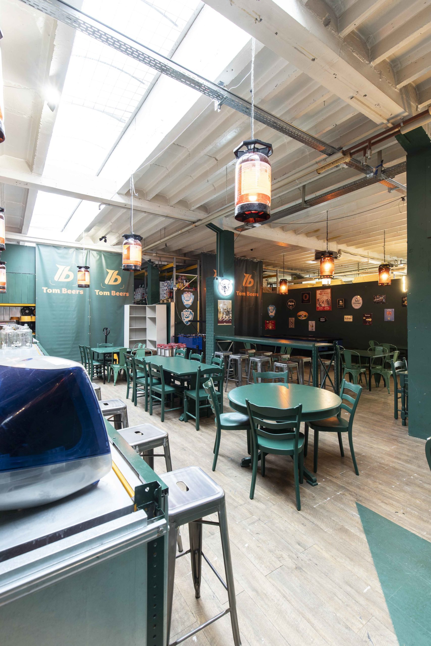 photo d’un projet d’architecte d’intérieur à Genève : Tom's beer , arcade commerciale