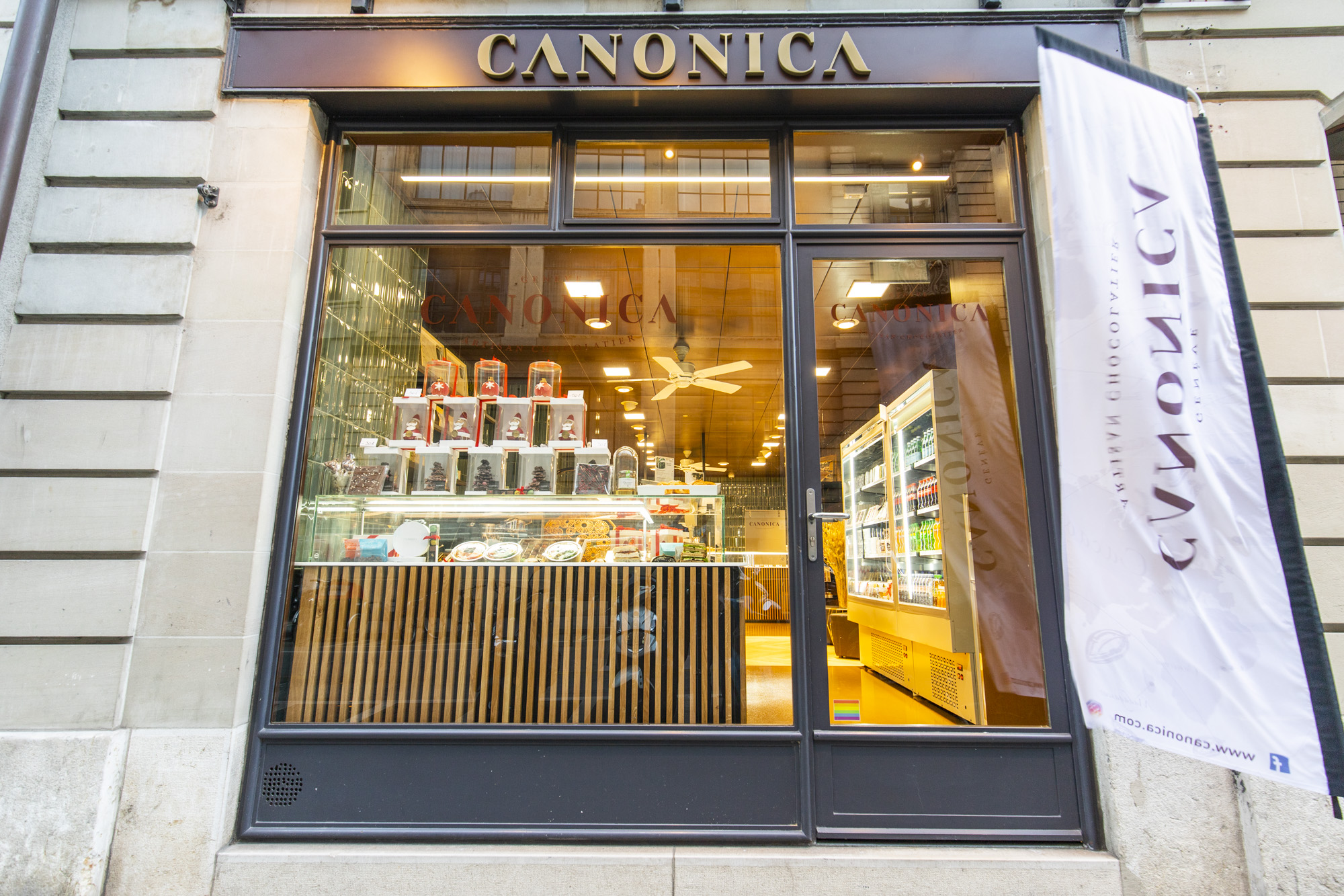 photo d’un projet d’architecte d’intérieur à Genève : la boutique de la chocolaterie Canonica