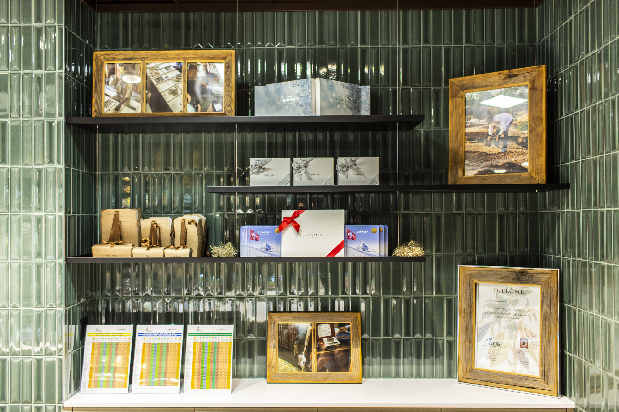 photo d’un projet d’architecte d’intérieur à Genève : la boutique de la chocolaterie Canonica